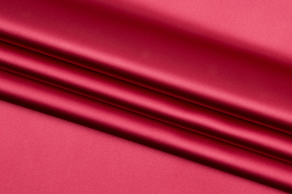 Штора из атласной ткани Benone premium 2040.1 - изображение 1 - заказать онлайн в салоне штор Benone в Москве и МО
